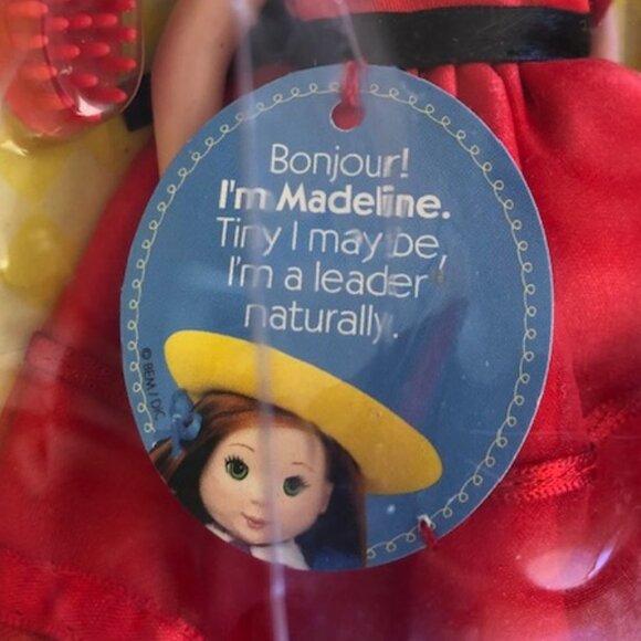 LEARNING CURVE Madeline Poseable Doll 2003 - Picture 6 of 15